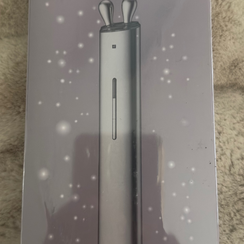 Elegant Silver Women's Accessory